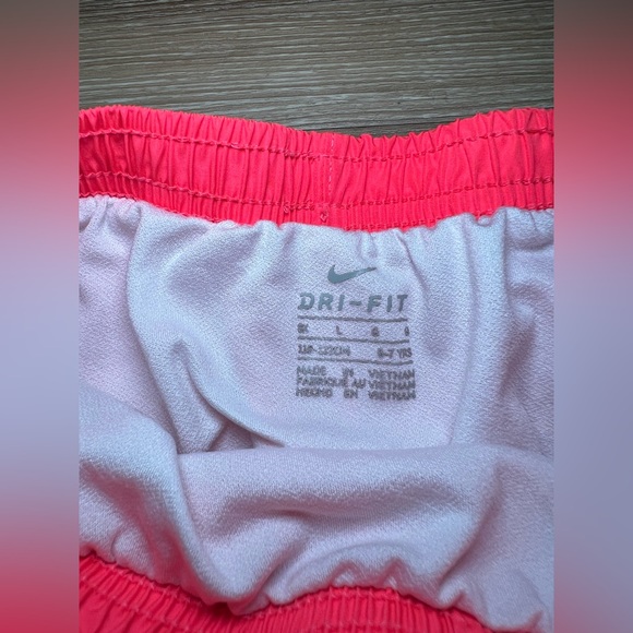 Nike Dri-FIT Girls Running Shorts Size 6 - Picture 4 of 10